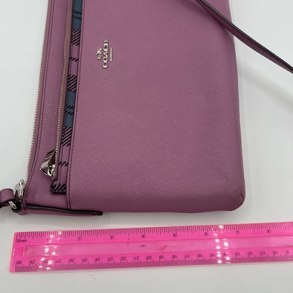 Coach Lavender Crossbody Bag - Picture 4 of 10
